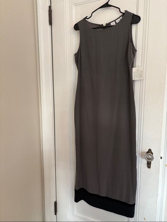 Dresses & Skirts - Sleeveless Gray Silk Midi Dress with Velvet Black Hem